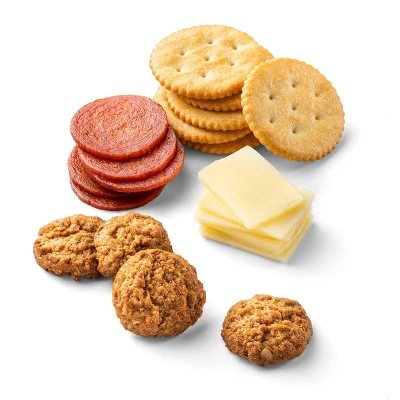 Pepperoni Stacker Lunch Kit - 2.8oz - Good & Gather™ 4 Pepperoni Stacker Lunch Kit - 2.8oz - Good & Gather™ - Image 2