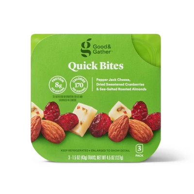 Quick Bites Pepper Jack Cheese, Dried Sweetened Cranberries & Sea-Salted Roasted Almonds - 4.5oz/3ct - Good & Gather™ 5 Quick Bites Pepper Jack Cheese, Dried Sweetened Cranberries & Sea-Salted Roasted Almonds - 4.5oz/3ct - Good & Gather™ - Image 3