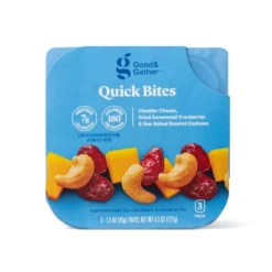 Quick Bites Cheddar Cheese, Dried Sweetened Cranberries & Sea-Salted Roasted Cashews - 4.5oz/3ct - Good & Gather™ -Good & Gather GUEST ac985540 8ea4 4651 a539 26dc39aad120