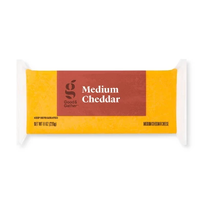 Medium Cheddar Cheese - 8oz - Good & Gather™ 5 Medium Cheddar Cheese - 8oz - Good & Gather™ - Image 3